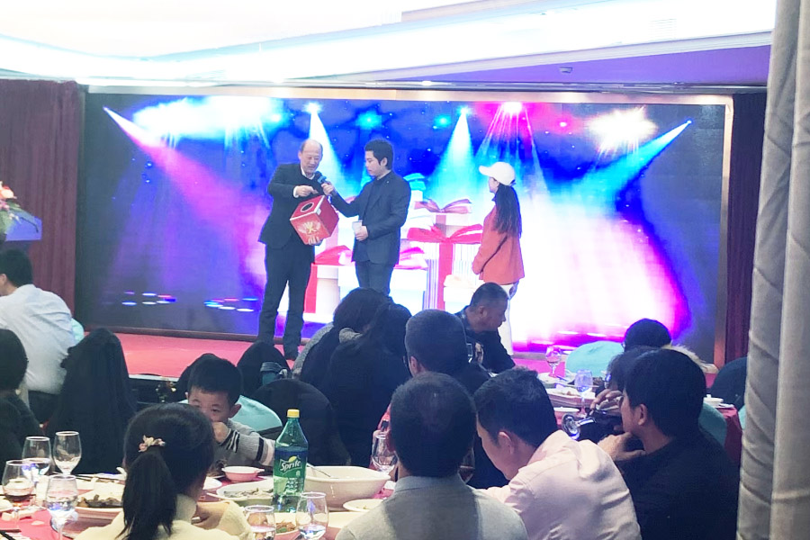 贏戰(zhàn)豬年、共創(chuàng)輝煌--山美股份隆重舉行2018年度表彰大會暨2019迎新年會
